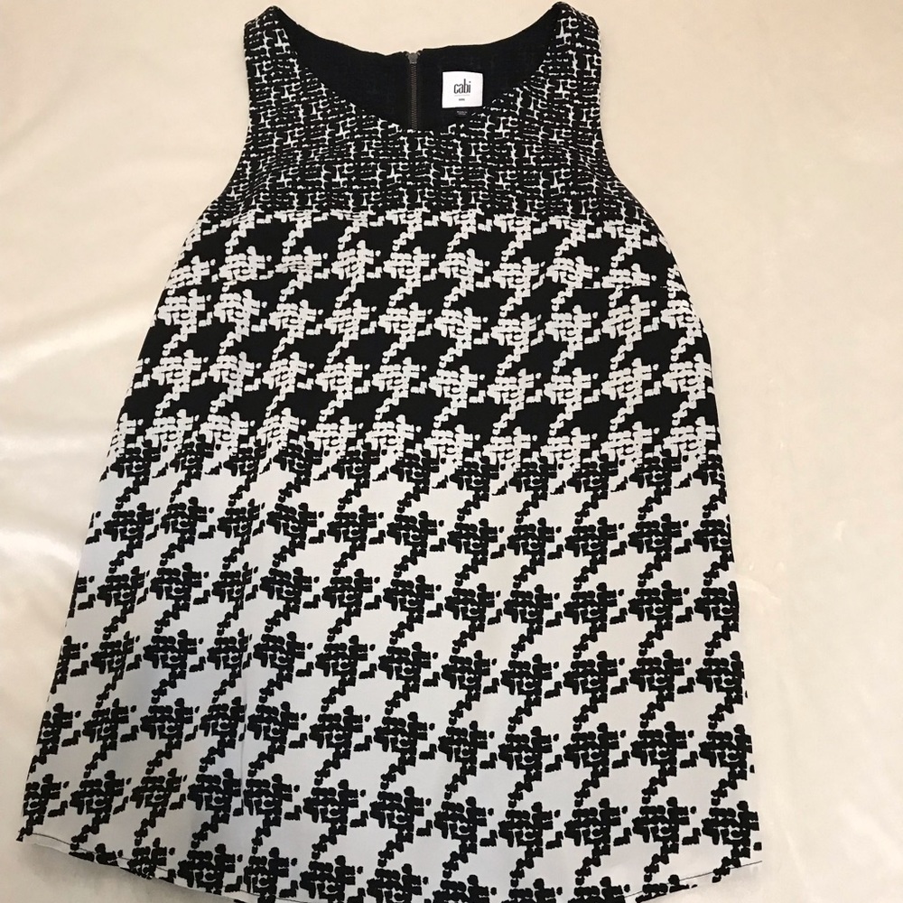 CAbi broken check top